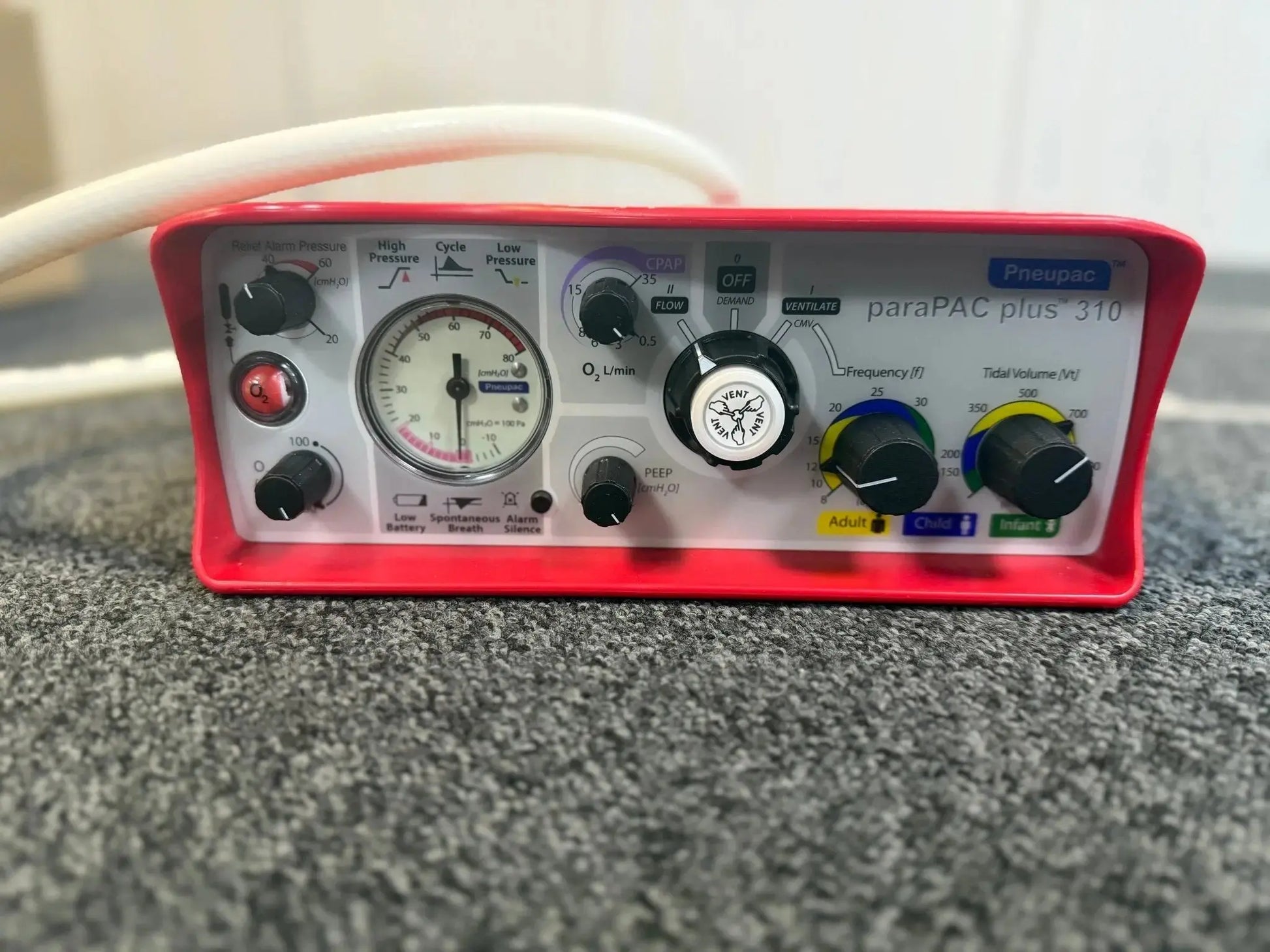 Smiths Medical ParaPAC Plus 310 Transport Ventilator MR Conditional *Mfd 2020* with Hose, Lithium Battery and Accessories Smiths Medical