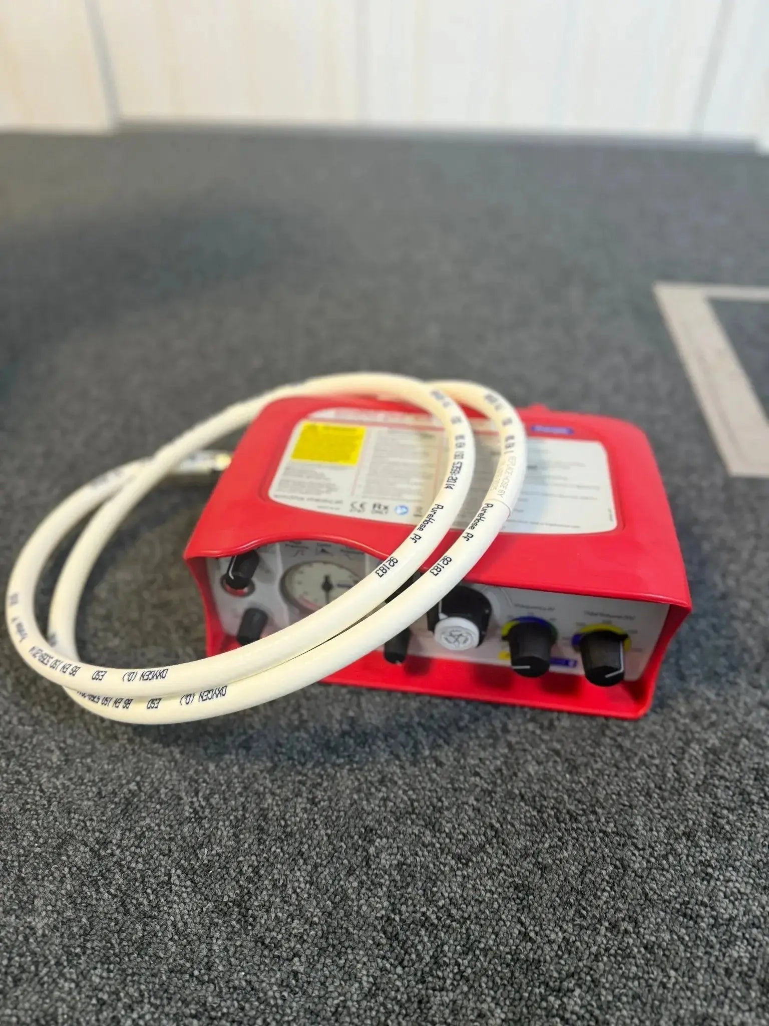 Smiths Medical ParaPAC Plus 310 Transport Ventilator MR Conditional *Mfd 2020* with Hose, Lithium Battery and Accessories Smiths Medical